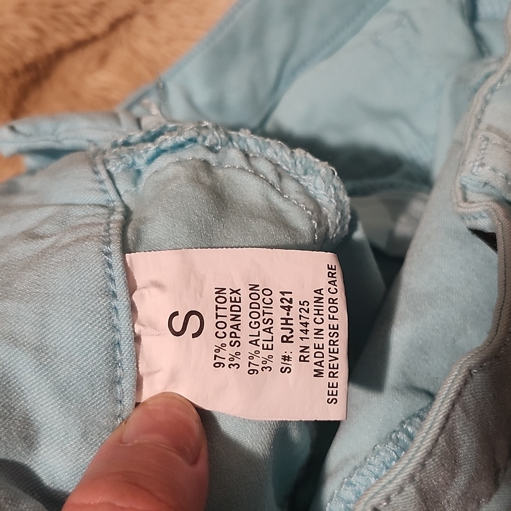 Pants - Picture 3 of 4